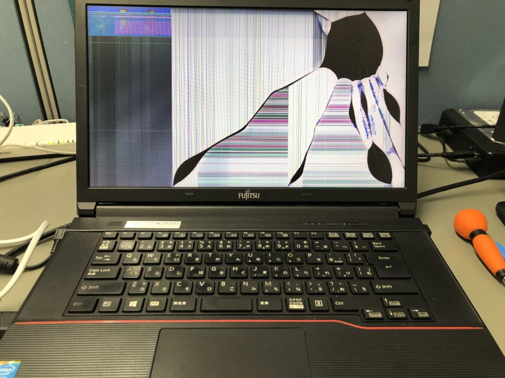 瀬田l社様 壊れた液晶パネル交換 富士通パソコン と 低スペックpcのxubuntu Linux 化 株式会社tact タクト Itサポート パソコン修理